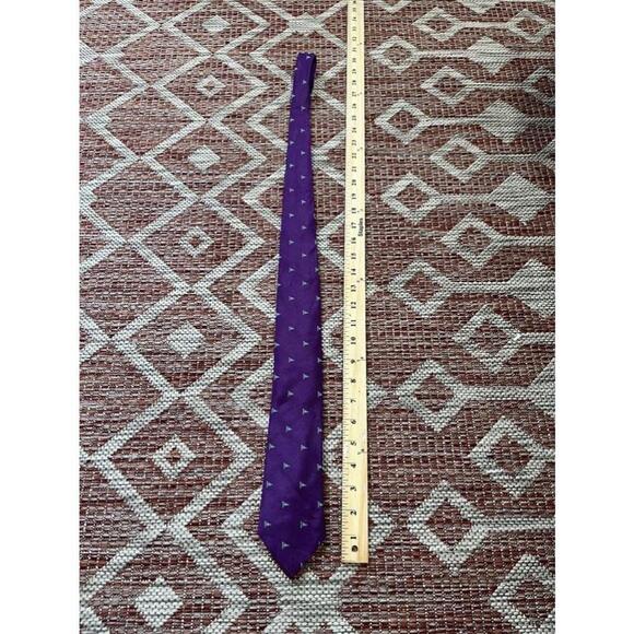 Vintage Brooks Brothers Flag Deep Purple 100 Percent Silk Tie - Picture 1 of 3